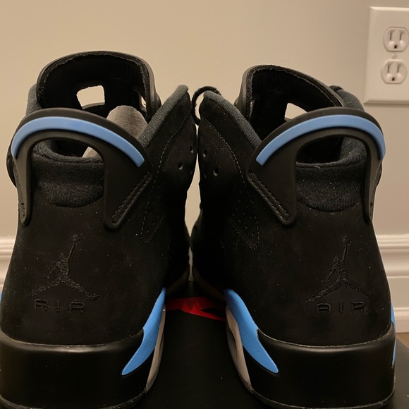 ❌SOLD❌Jordan 6 UNC Size 9.5 - Picture 7 of 8